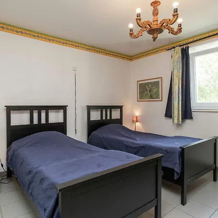Cozy In Sainte-ode With Sauna Gérimont